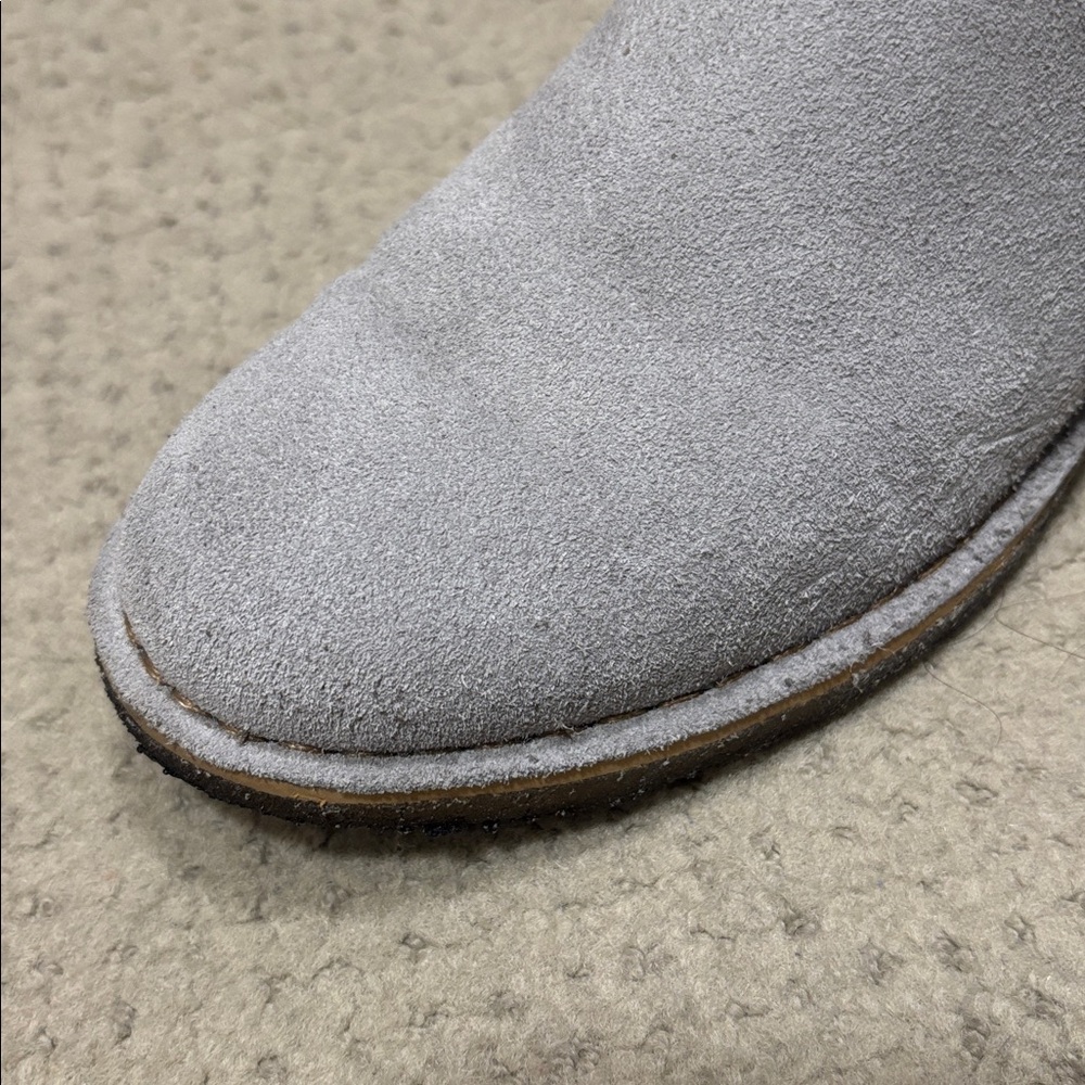 UGG Suede Grey Size 6.5 Loafer - Picture 6 of 13